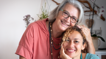 La Relación con Mamá: Un Vínculo que Nos Acompaña Toda la Vida